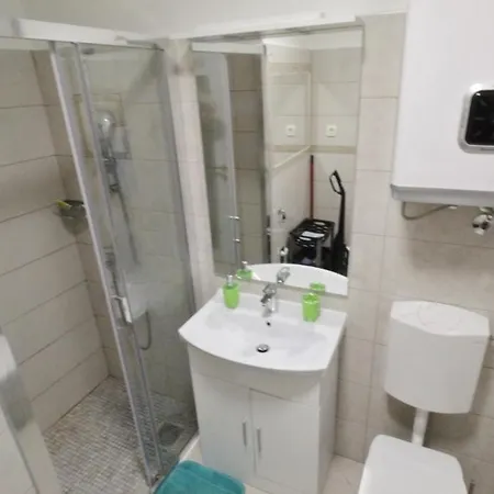 Jana Apartmán *
