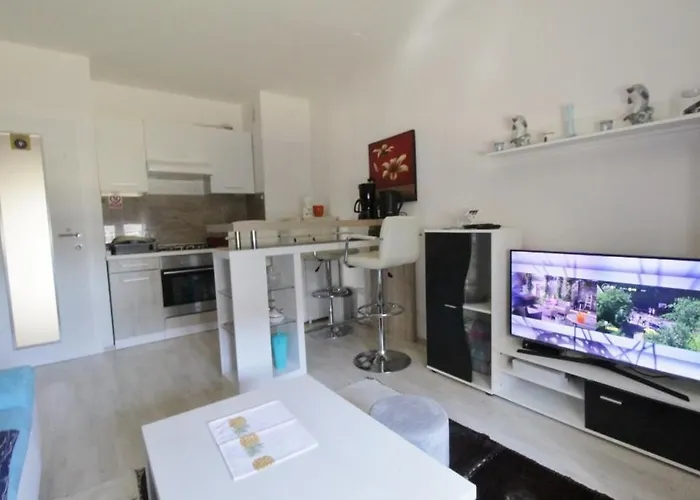 Jana Appartement *